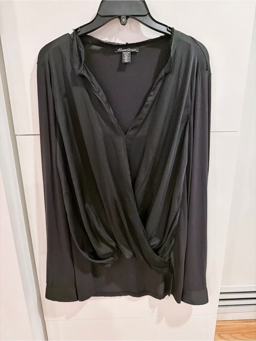 Kenneth Cole Black Draped Surplice Long Sleeve Top Size M